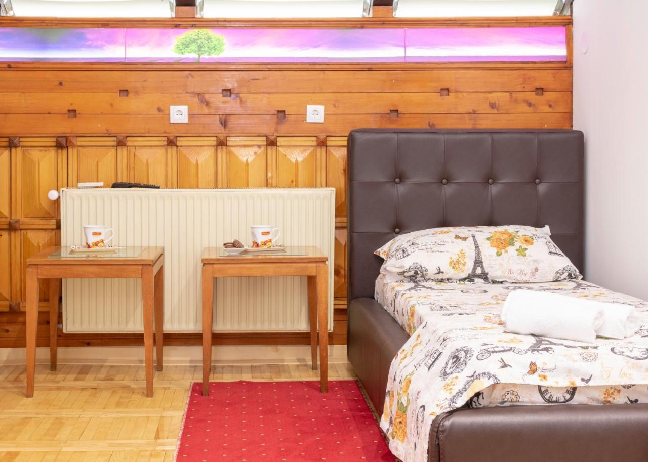 Fortezza Rooms Nis Bagian luar foto